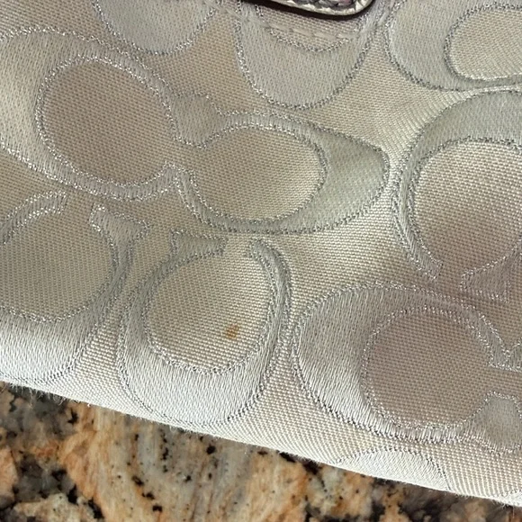 Coach Silver and Cream Crossbody Bag - Picture 7 of 10